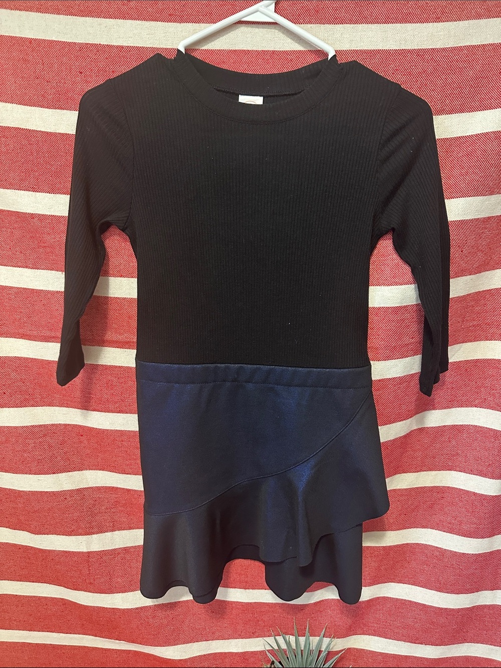 Girls Black and Navy Ruffle Hem Dress Sz7/8